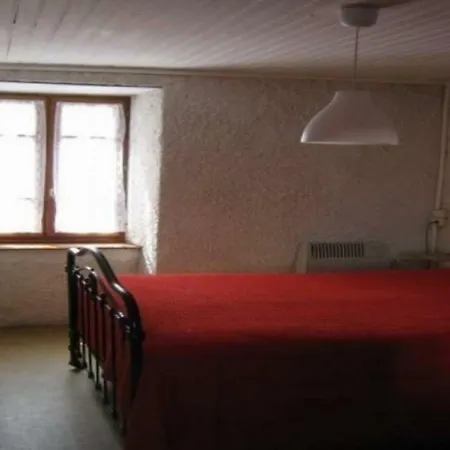 House La Castagnal Semesterbostad *